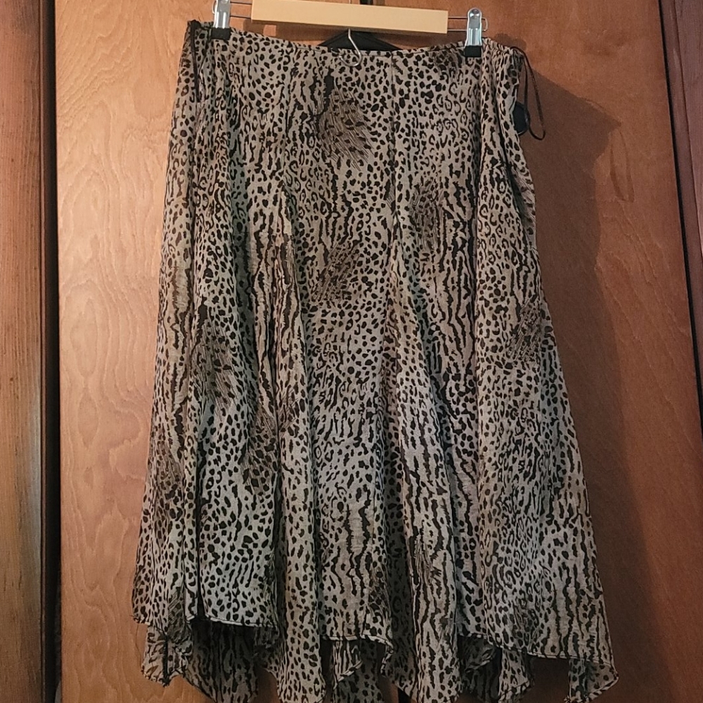 animal print skirt